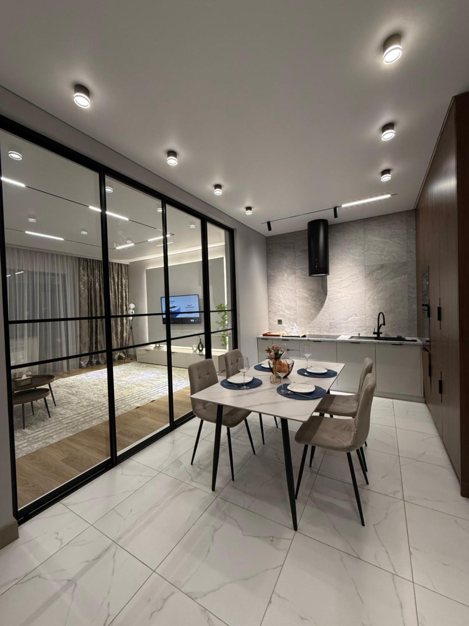двухкомнатная с роскошным видом на Exclusive Apartment Almaty