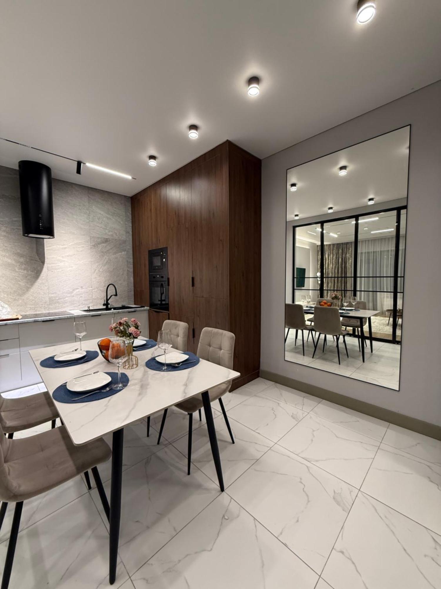 двухкомнатная с роскошным видом на Exclusive Apartment